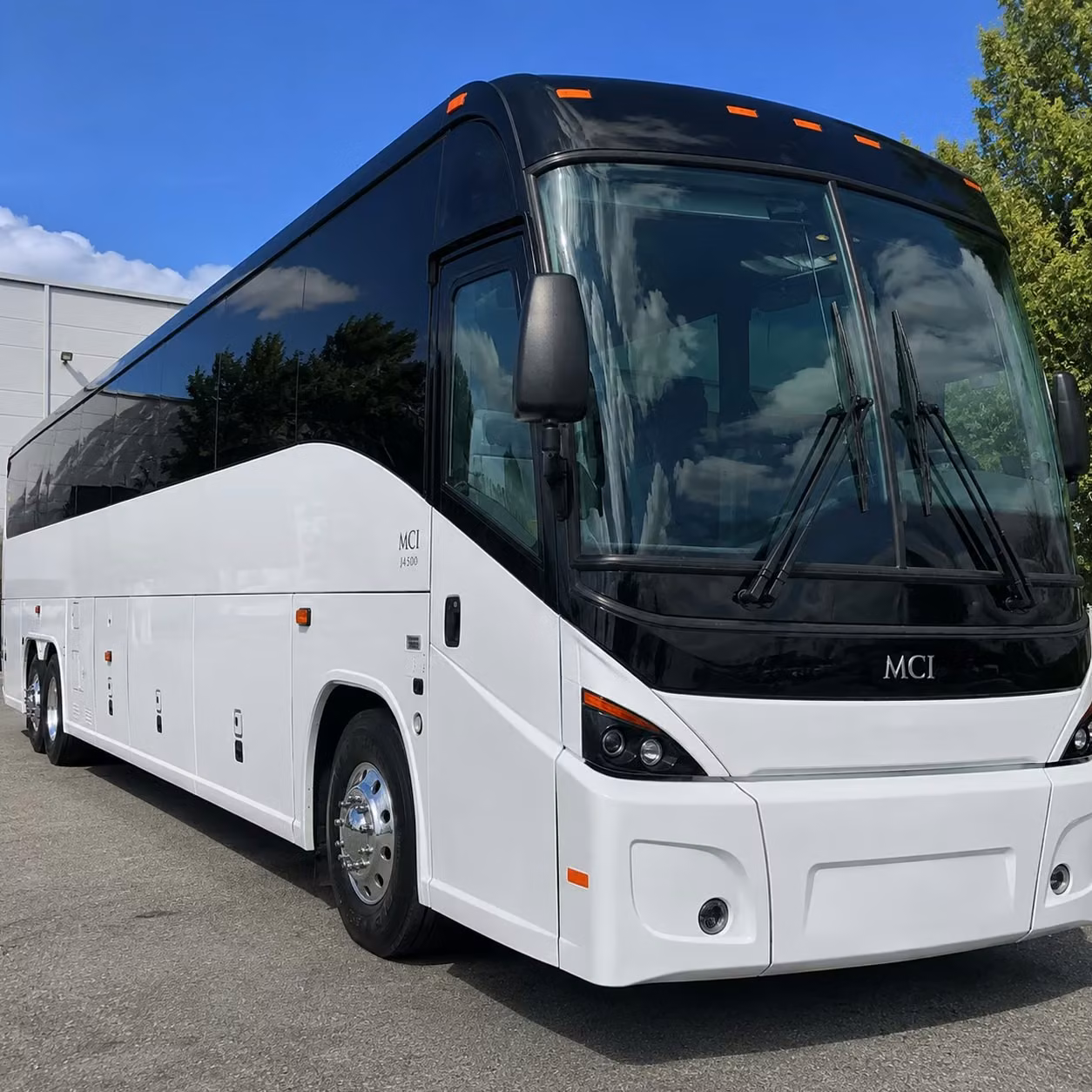 airport transfers and corporate event shuttles for peachtree corners teams
