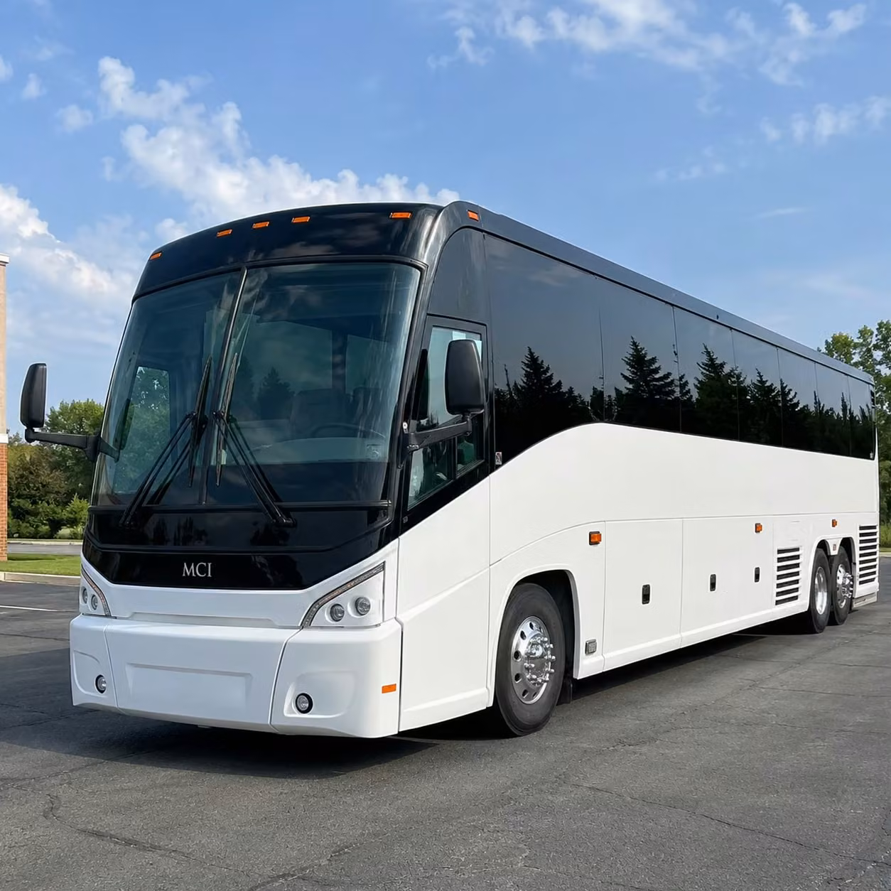 concert bus rentals to ameris bank amphitheatre from peachtree corners