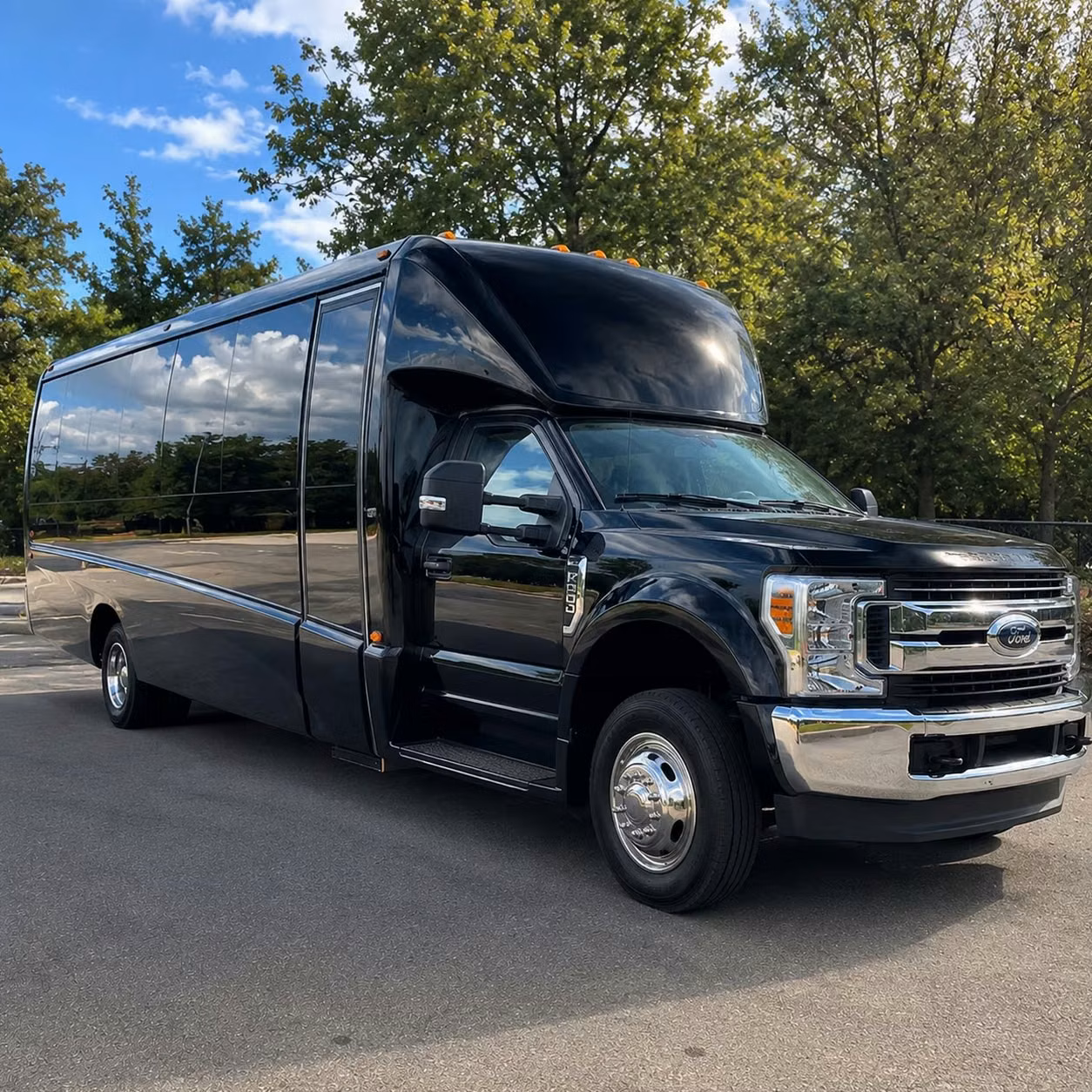 peachtree corners 18 passenger minibus rental